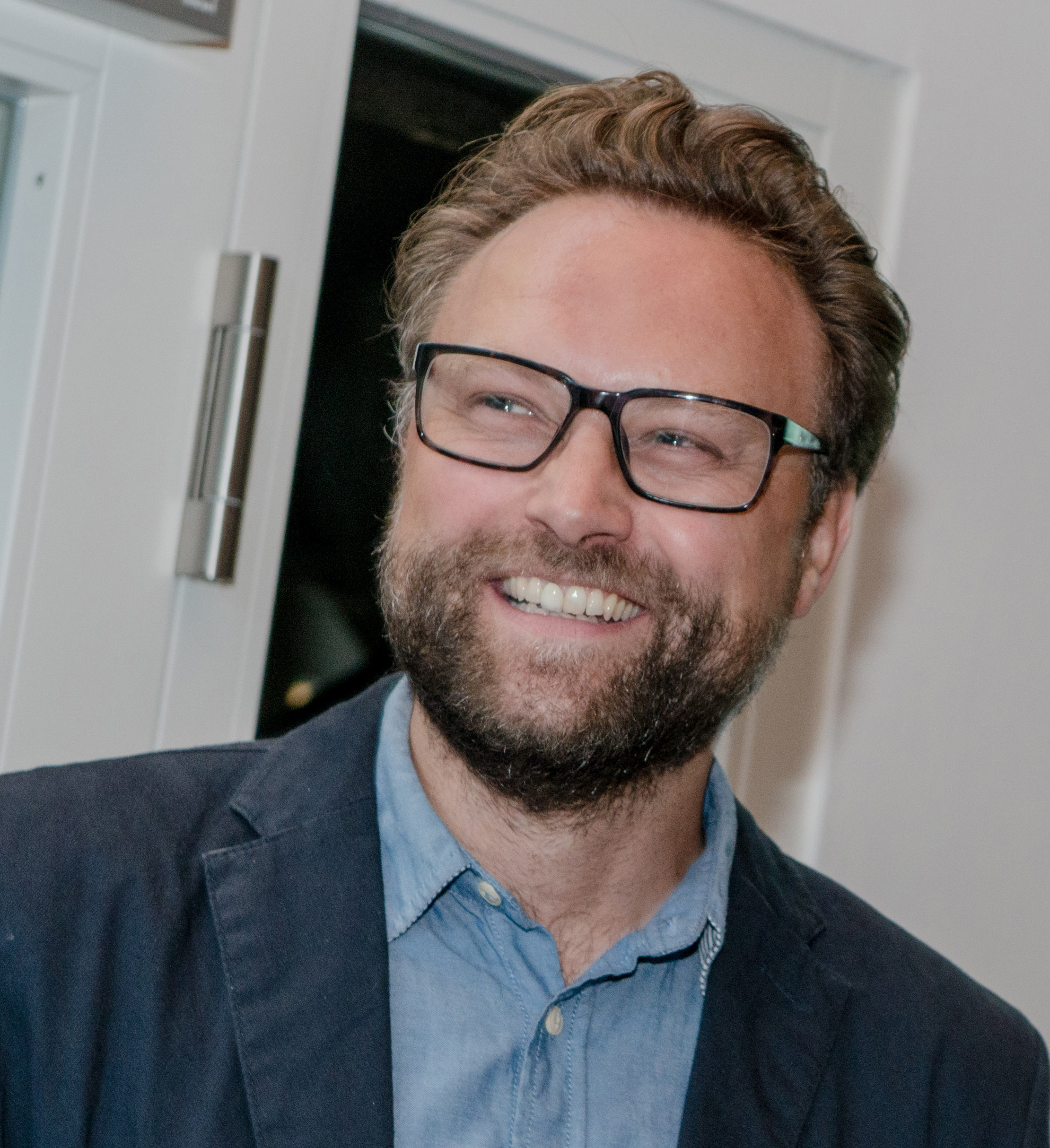 Prof. Dr. Tobias Schlicht