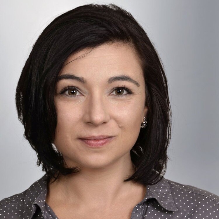 Prof. Dr. Adriane Icenhour