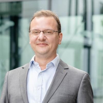 Prof. Dr. Robert Schmidt